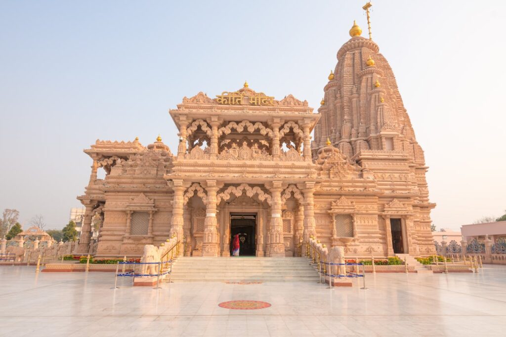 Stunning view of the Rangili Mahal Temple in Barsana, showcasing intricate architecture and cultural heritage.
